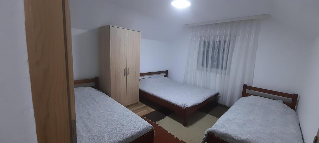 Breti'S Guesthouse Vuthaj Exterior foto
